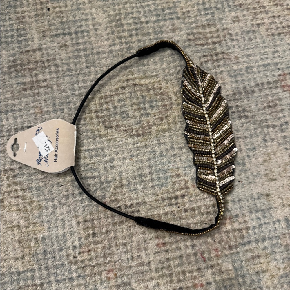 Elegant Gold and Black Leaf Hair Accessory